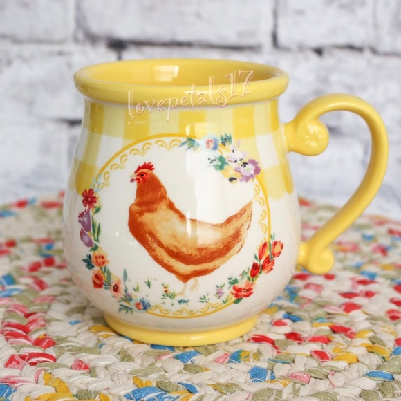 πΌ PIONEER WOMAN YELLOW GINGHAM, CHICKEN DECAL Mug